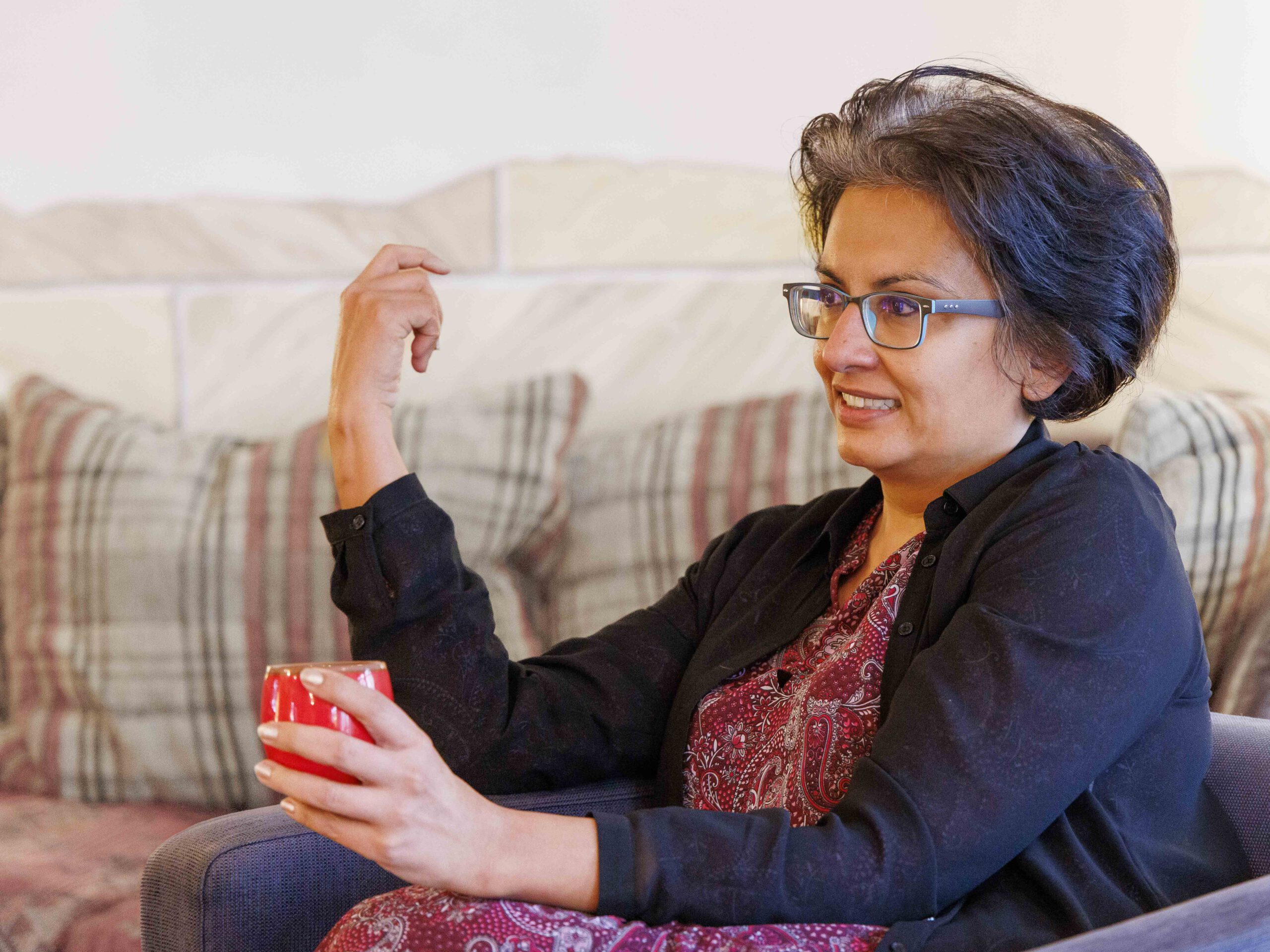 dipa side pic talking to patient therapist talking to patient